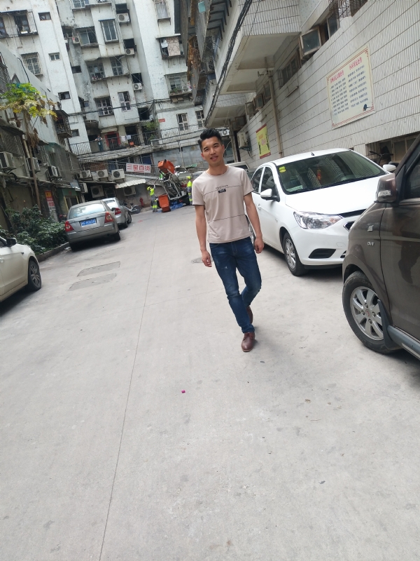 突然的自我的第三张照片--上杭相亲网