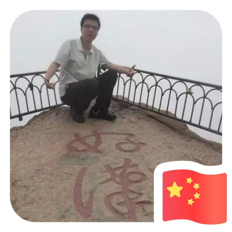 一只小虎牙的第一张照片--上杭相亲网