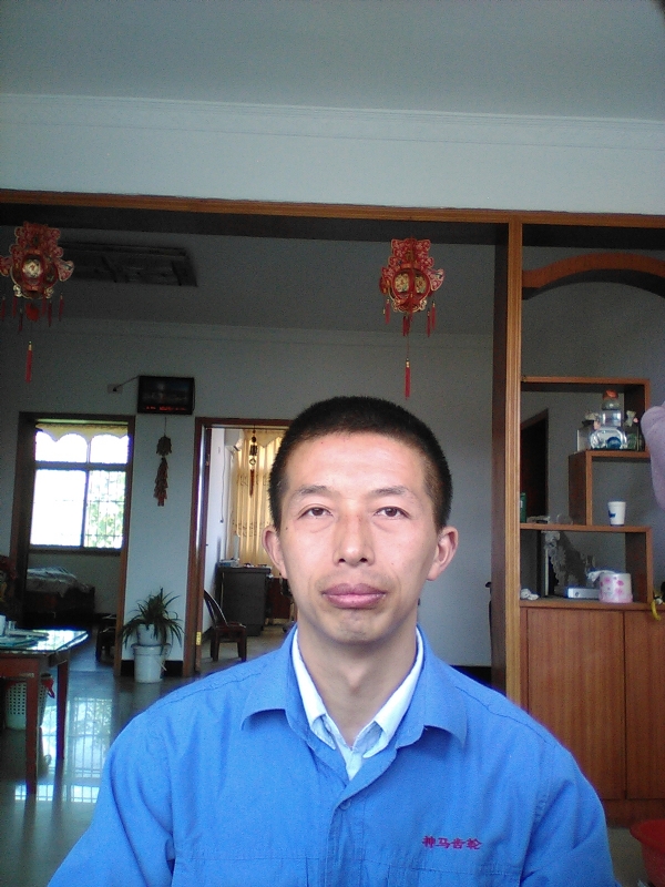 红玫瑰的第一张照片--上杭相亲网