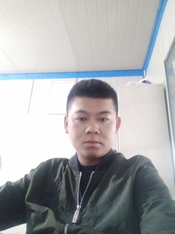 少校的第一张照片--上杭相亲网