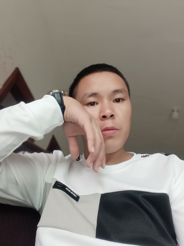 冷漠的第一张照片--上杭相亲网