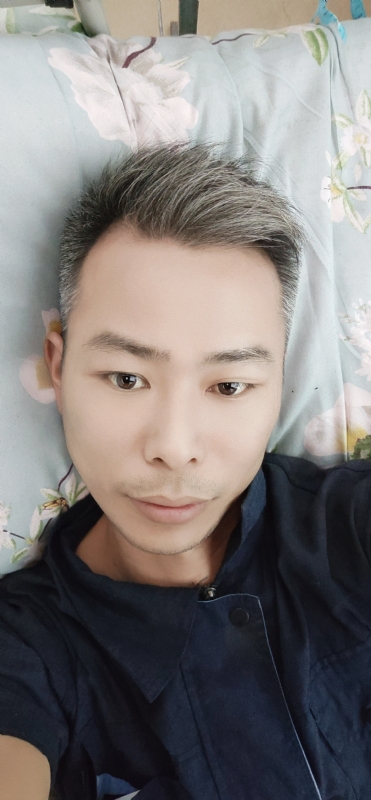 火山口的第一张照片--上杭相亲网