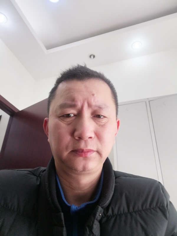 相视而笑的第一张照片--上杭相亲网