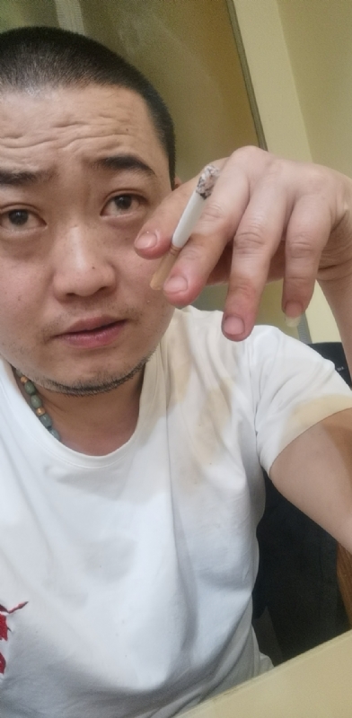 孤独的螃蟹的第一张照片--上杭相亲网