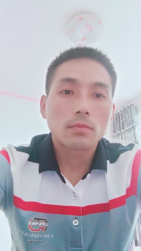染红尘世的第一张照片--上杭相亲网