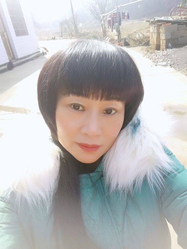 金鱼儿的第一张照片--上杭相亲网