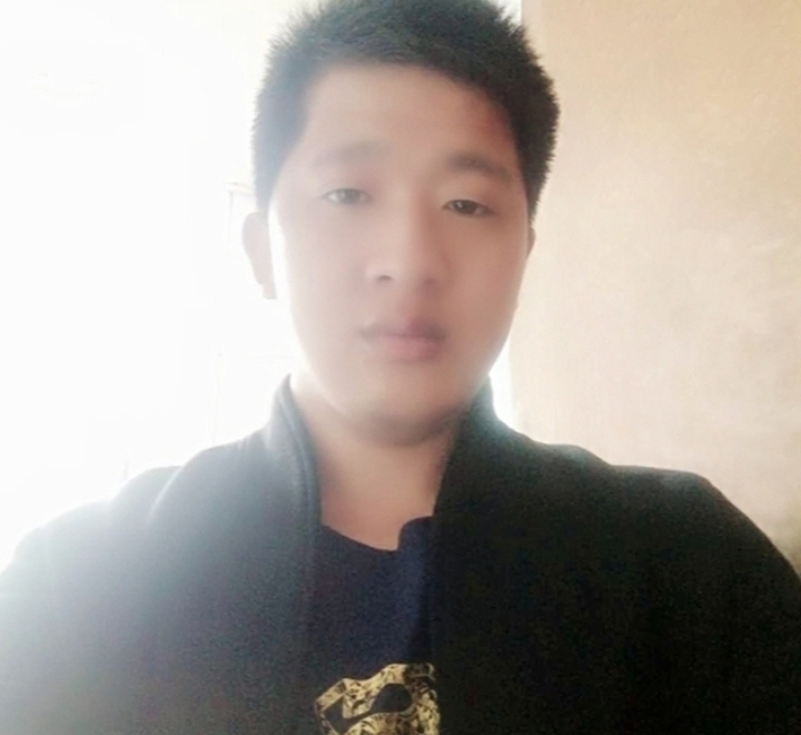 形影不离的第一张照片--上杭相亲网