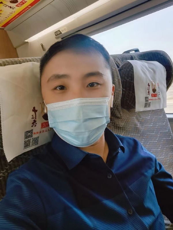 孤独的小屁猪的第二张照片--上杭相亲网