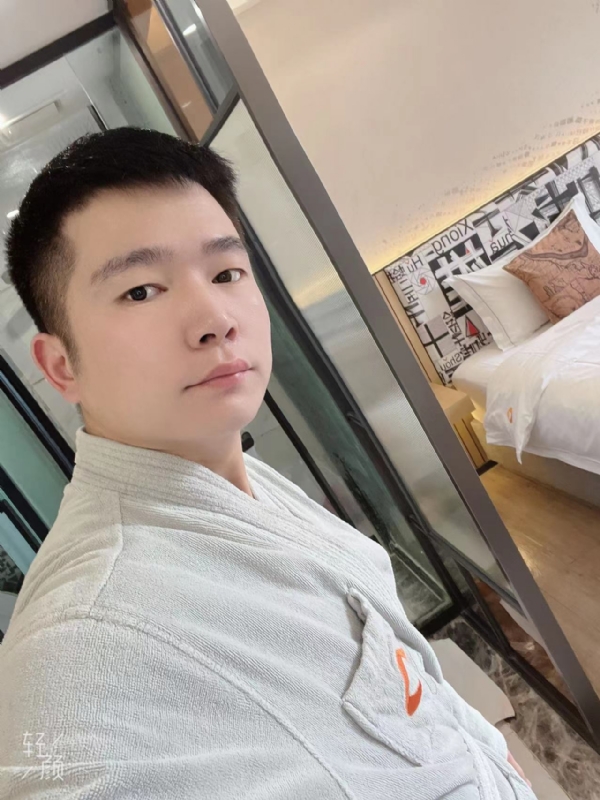 绿帽的第一张照片--上杭相亲网