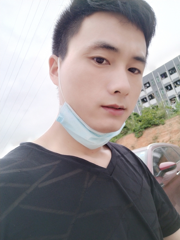 何凡的第二张照片--上杭相亲网