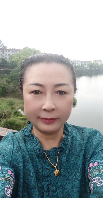 雨中情的第一张照片--上杭相亲网