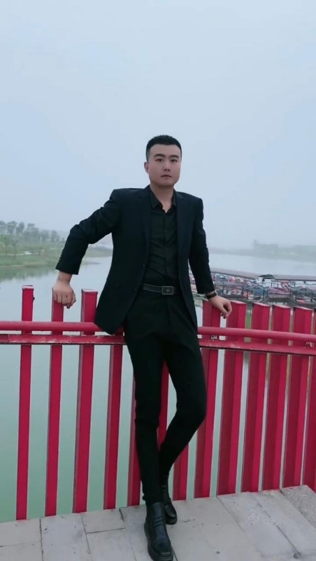 Albert的第一张照片--上杭相亲网