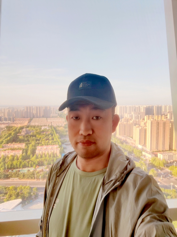 勇攀高峰的第一张照片--上杭相亲网