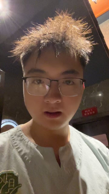 成熟稳重的男士的第一张照片--上杭相亲网