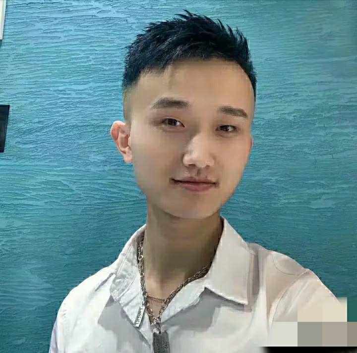 小哥哥的第一张照片--上杭相亲网