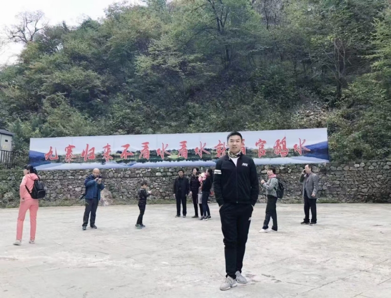 牵手的第一张照片--上杭相亲网